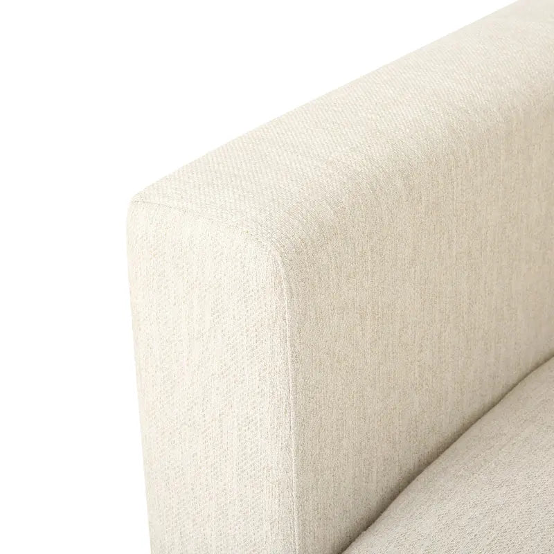 Canapé trois places de style moderne beige