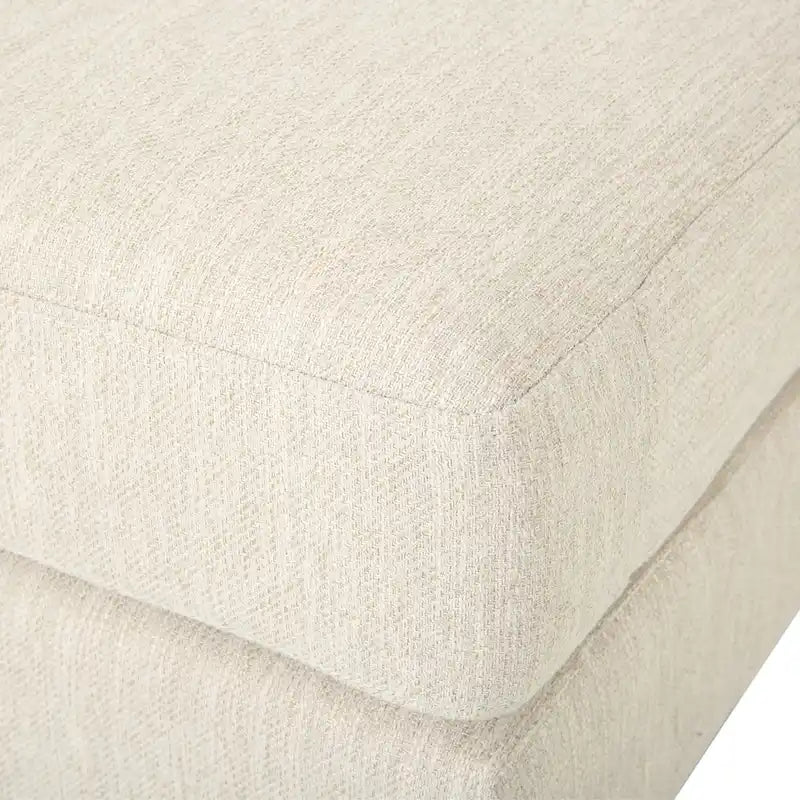 Canapé trois places de style moderne beige