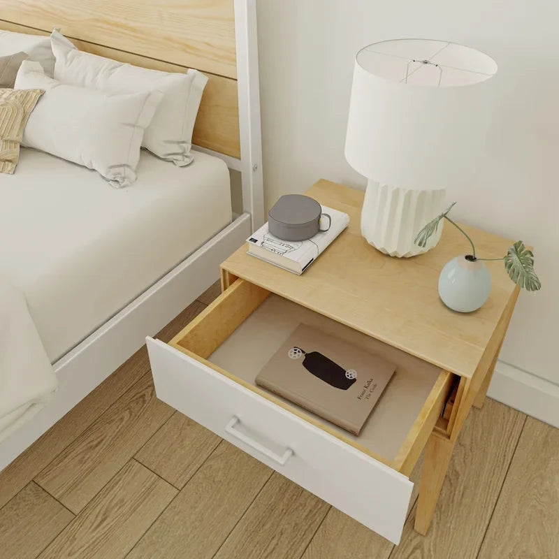 Lit moderne en bois massif
