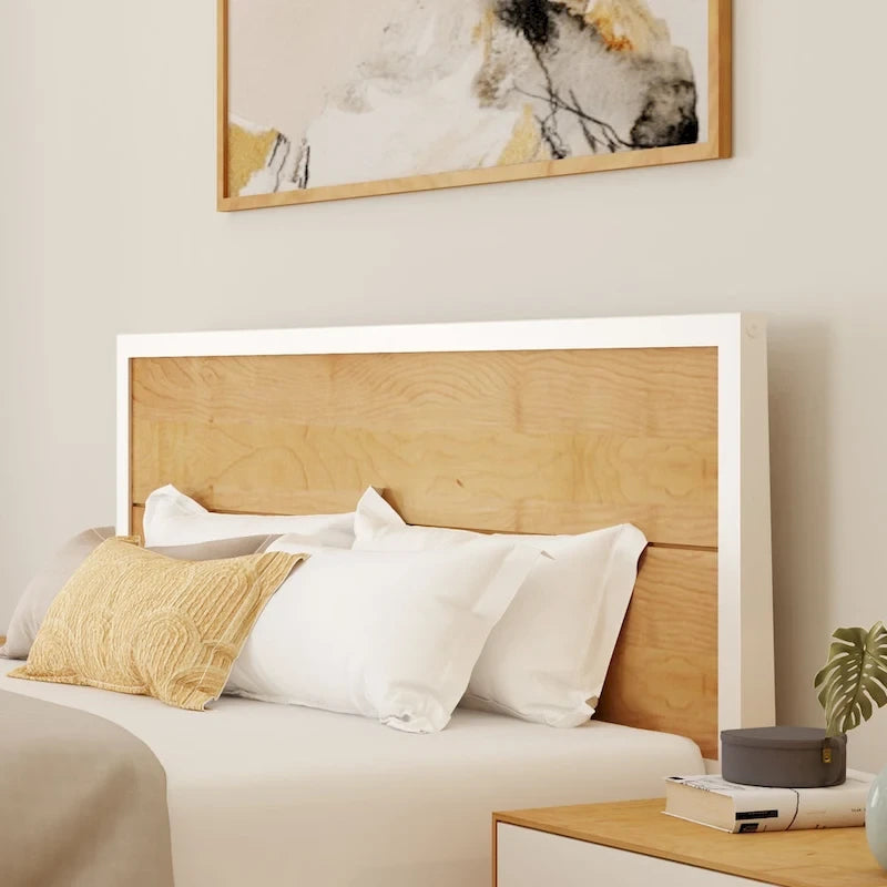 Lit moderne en bois massif