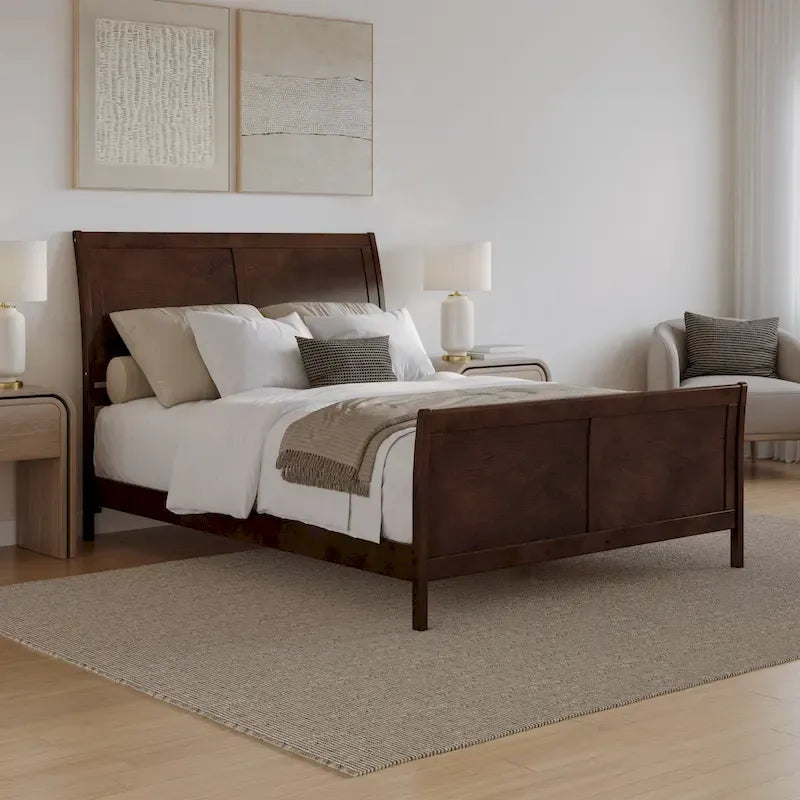 Lit plateforme bas Portland en bois massif avec pied de lit assorti