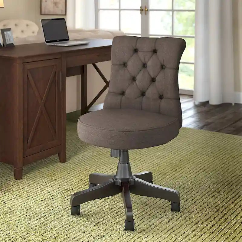 Chaise de bureau capitonnée à dossier mi-hauteur avec boutons décoratifs