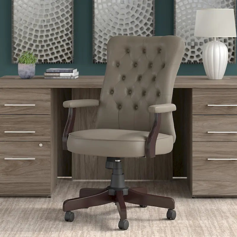 Fauteuil de bureau à dossier haut avec accoudoirs
